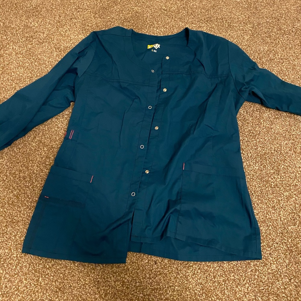Wonder wink scrub jacket